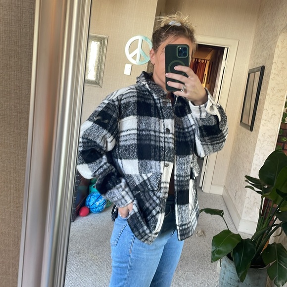 Cotton On Soft Fuzz Textured Plaid Jacket - Picture 5 of 12